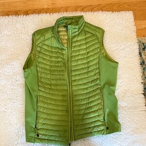 Eddie Bauer Green Women's Quilted Vest size Large